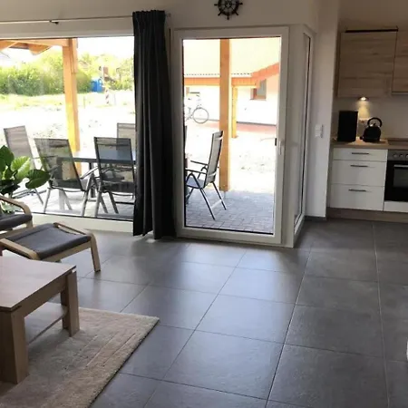 N8 Eingezaeuntes In Eckwarderhoerne By Interhome Feriehus Grosswurden