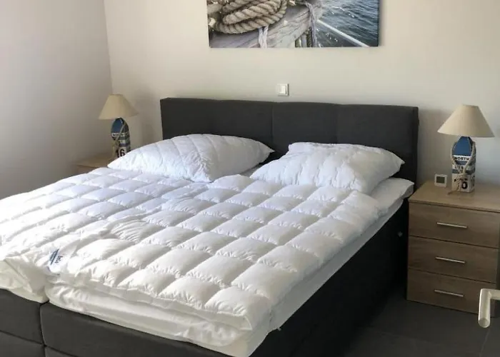 N8 Eingezaeuntes In Eckwarderhoerne By Interhome